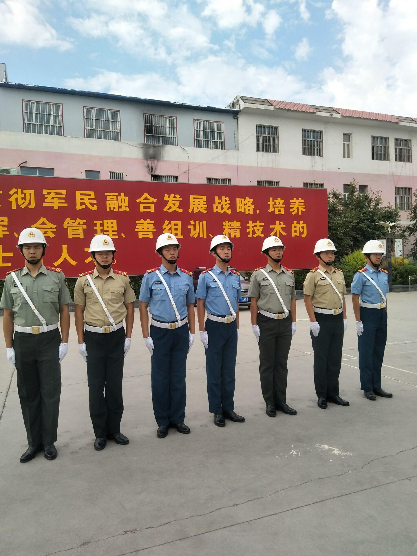 beat365唯一官方网站 士官学院组建军容风纪纠察队