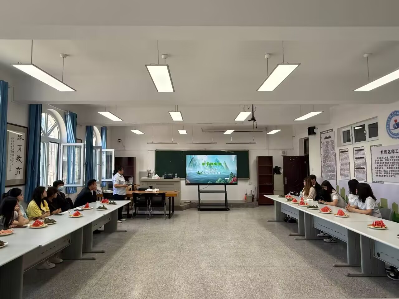 党建引领粽香情 团结同心共传承——继续教育学院直属党支部端午节主题党日活动