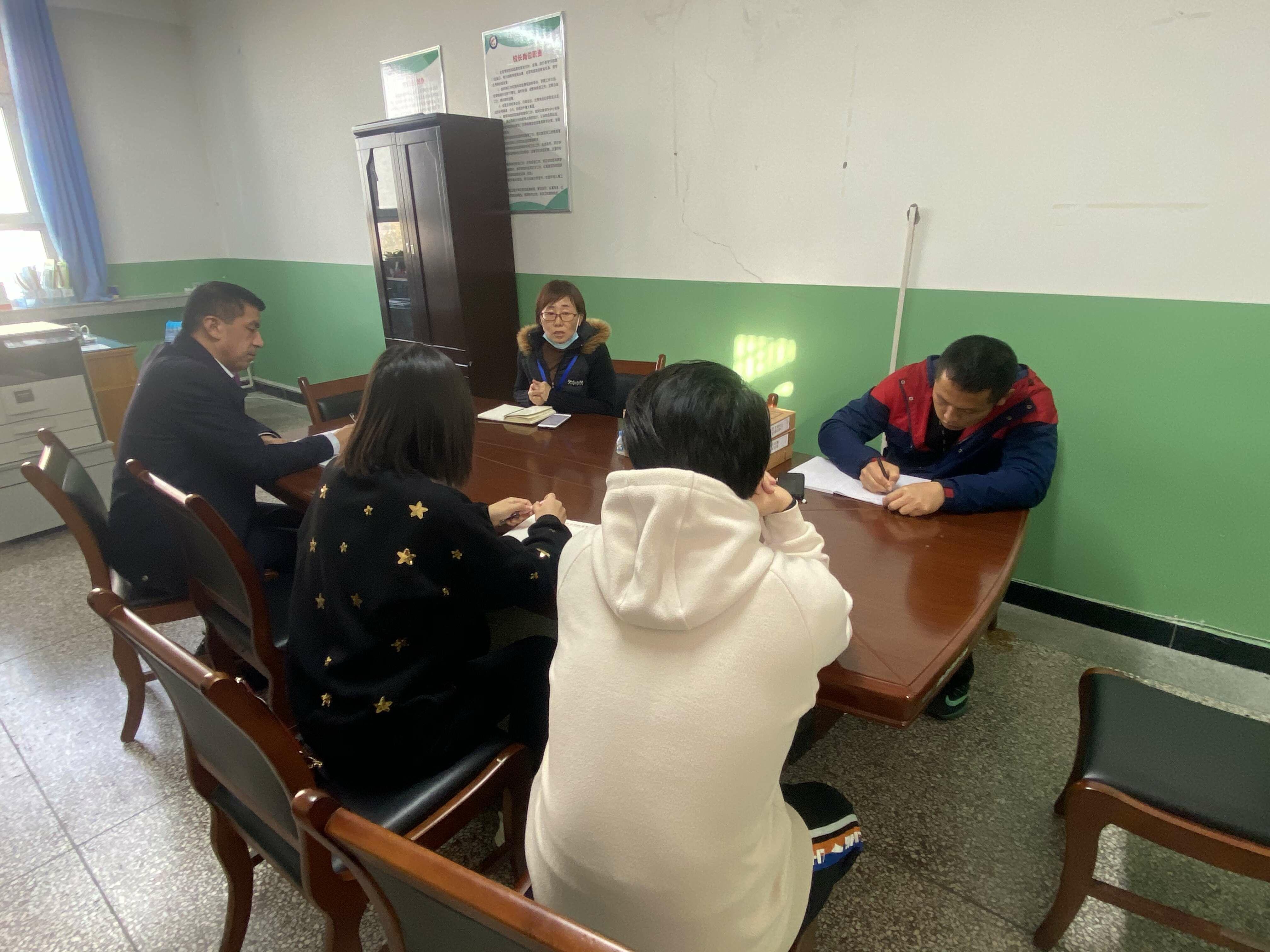 beat365唯一官方网站中职分院 召开助力待岗学生实习就业专项工作会议