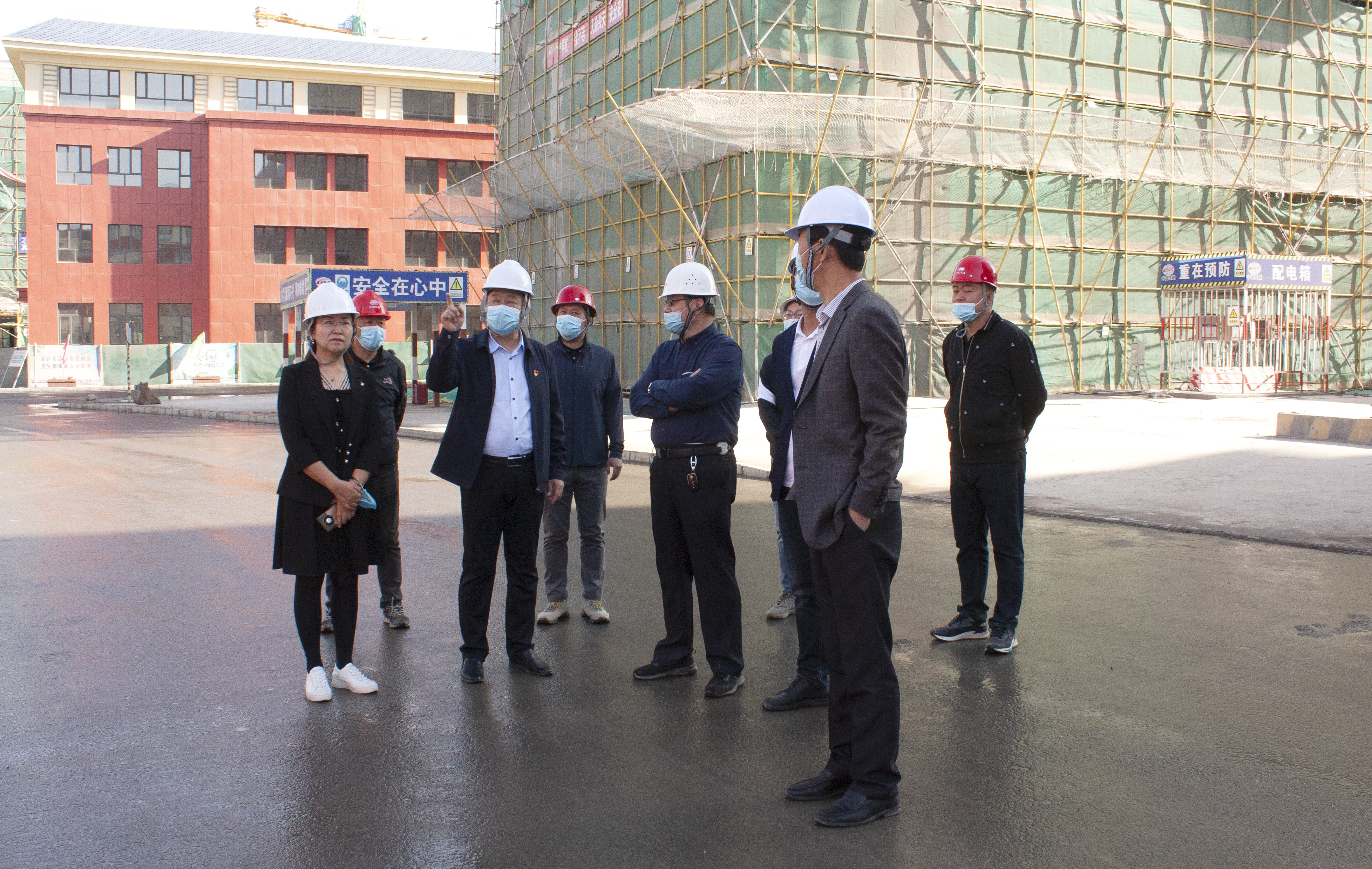 保质量 保进度 保安全 beat365唯一官方网站林炯院长一行检查二期产教融合项目工地安全工作