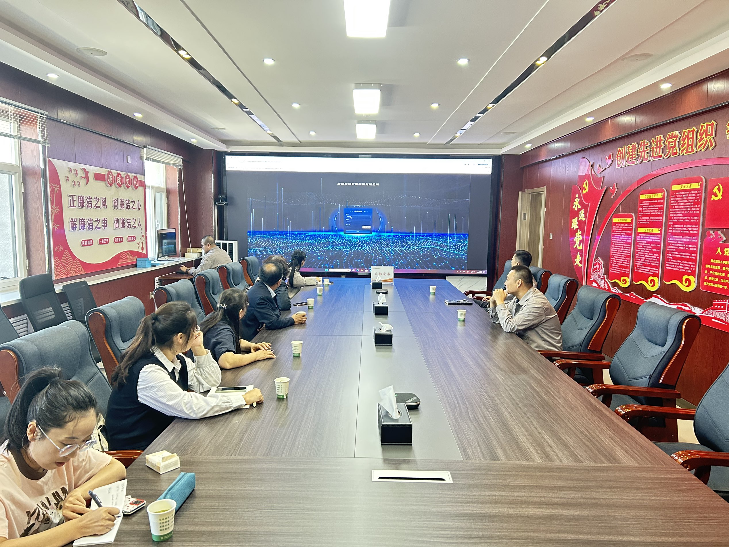 共研校企合作 服务区域发展——数字商贸学院赴重点企业考察交流