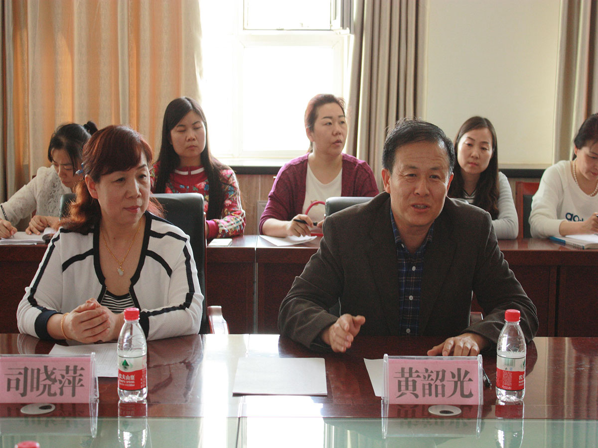 学院与石河子食品药品监督管理局 签订合作协议