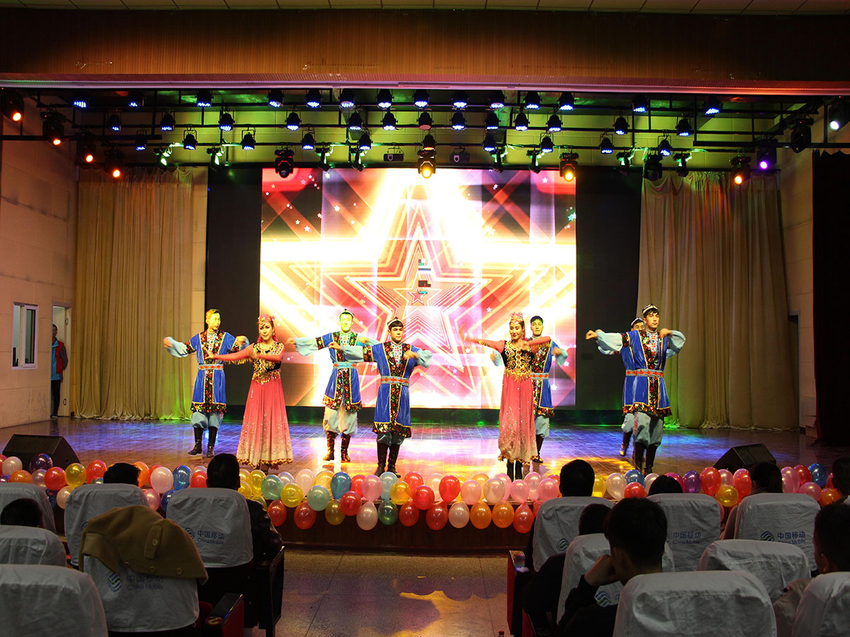 【不忘初心 牢记使命】机械电气工程分院举办“守初心担使命、青春逐梦新时代”迎新汇演