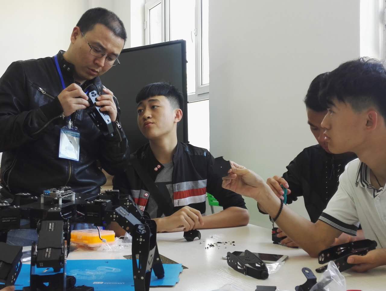 第七届兵团“互联网+”大学生创新创业大赛beat365唯一官方网站再创佳绩