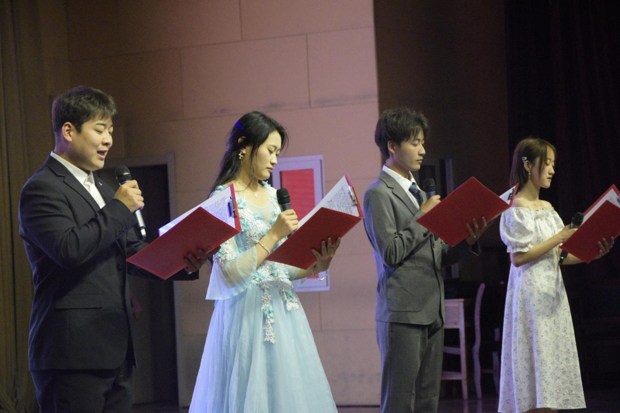 水利建筑工程分院举办2023年迎新晚会