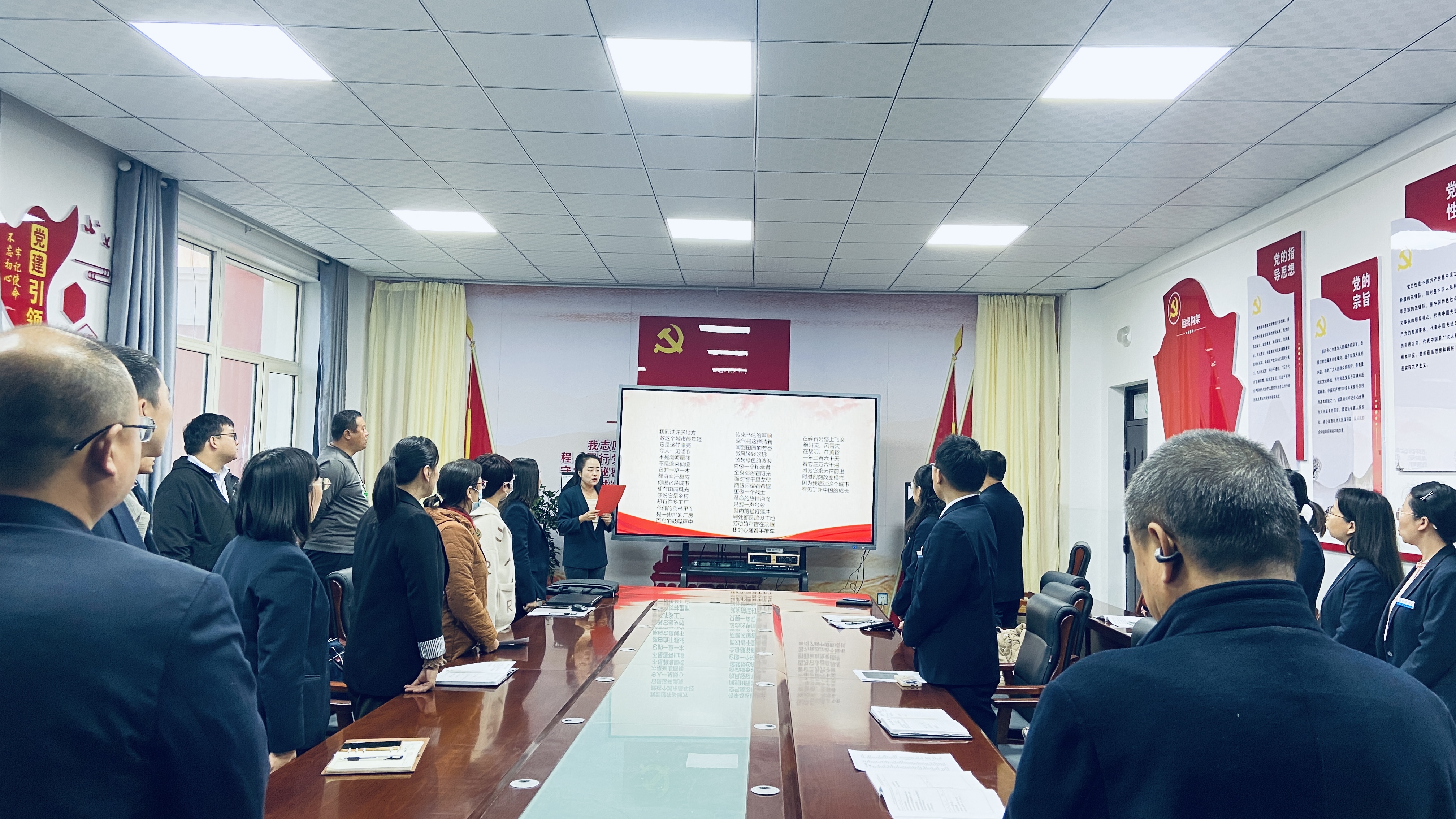 追寻红色记忆 诵读红色经典——机械电气工程分院开展党史诵读活动