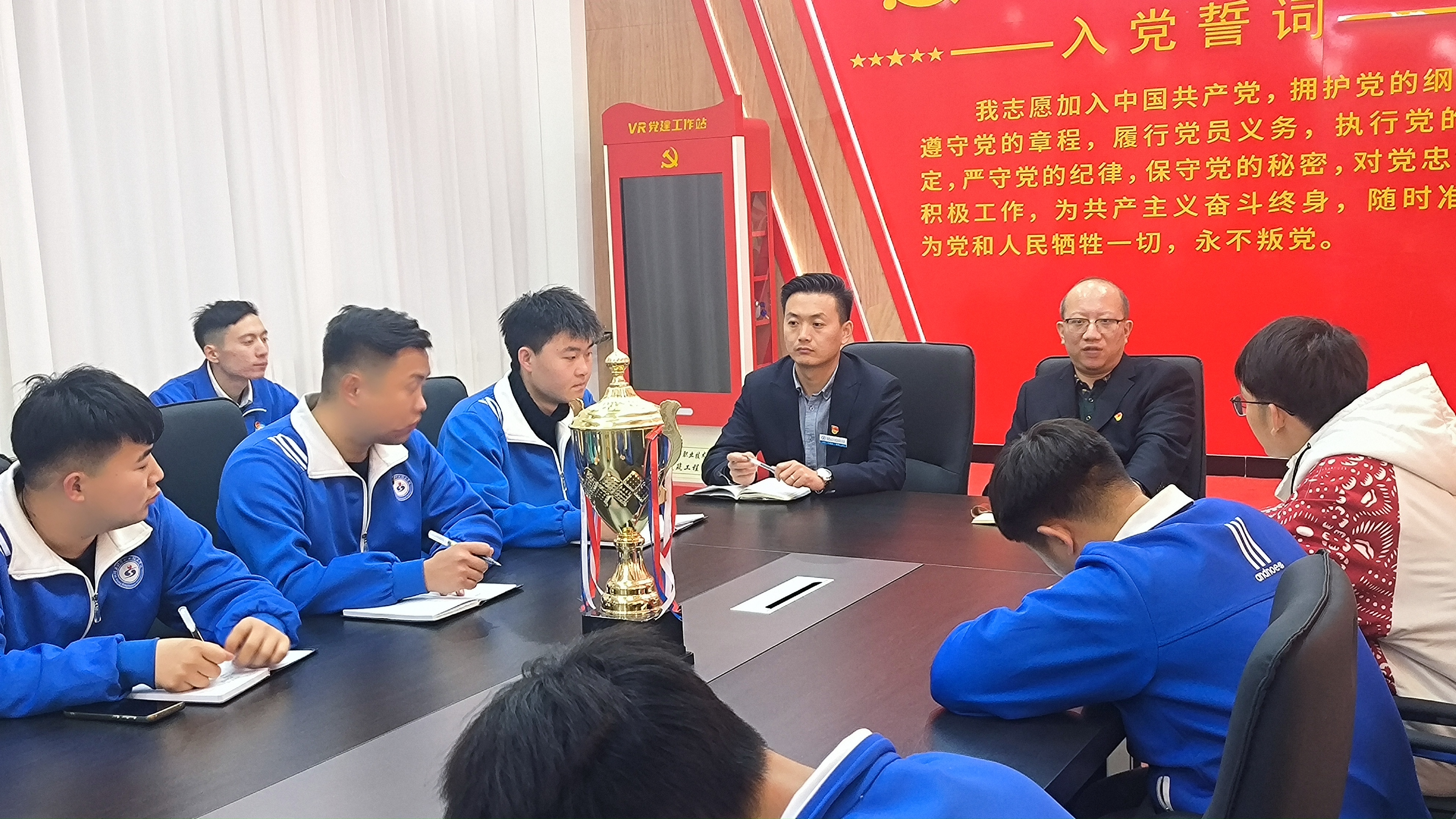 “加强自身修养，注重实践能力提升”——水利建筑工程学院开展学生干部座谈会