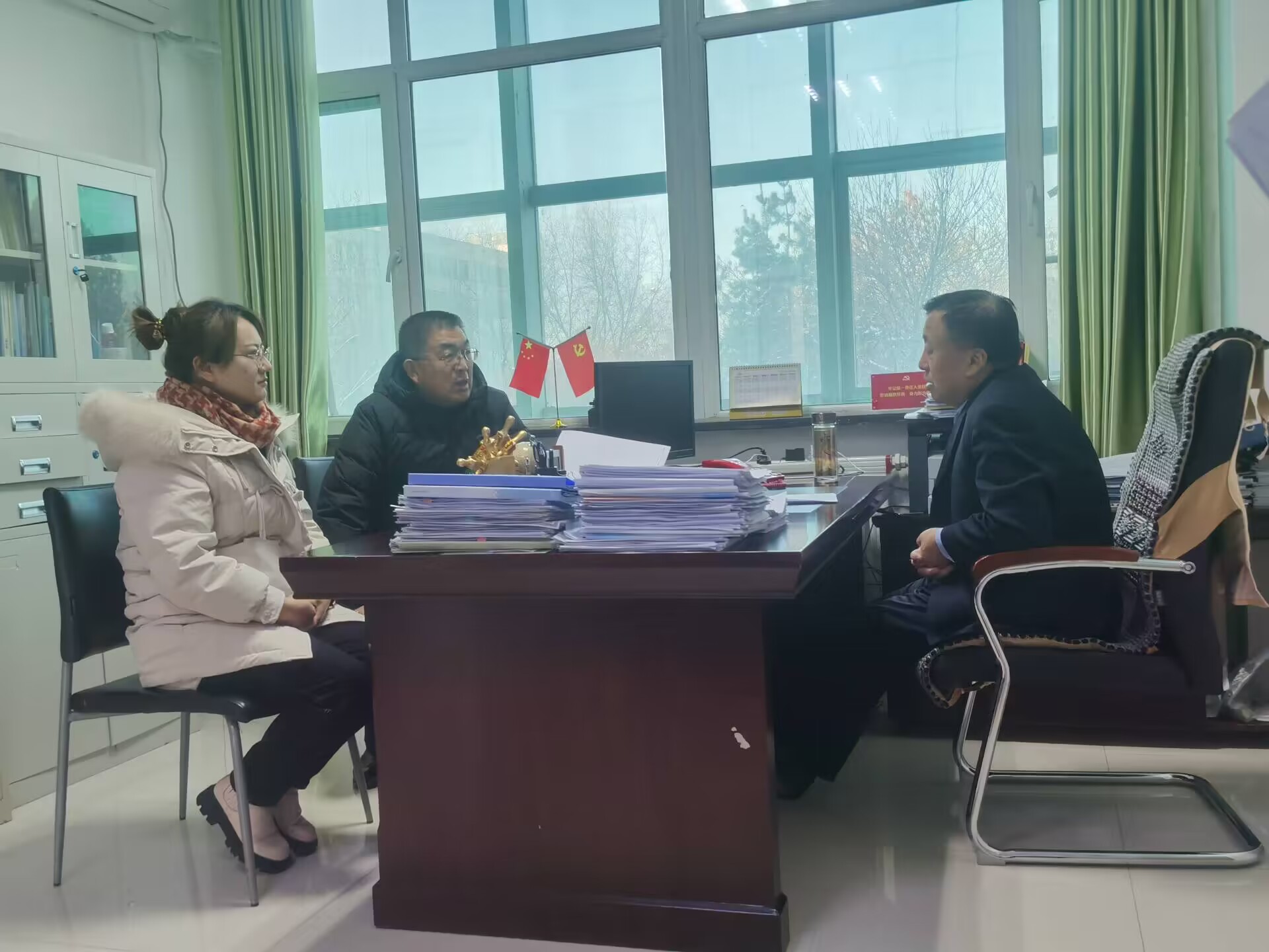 现代服务学院赴石河子绿洲医院实地交流