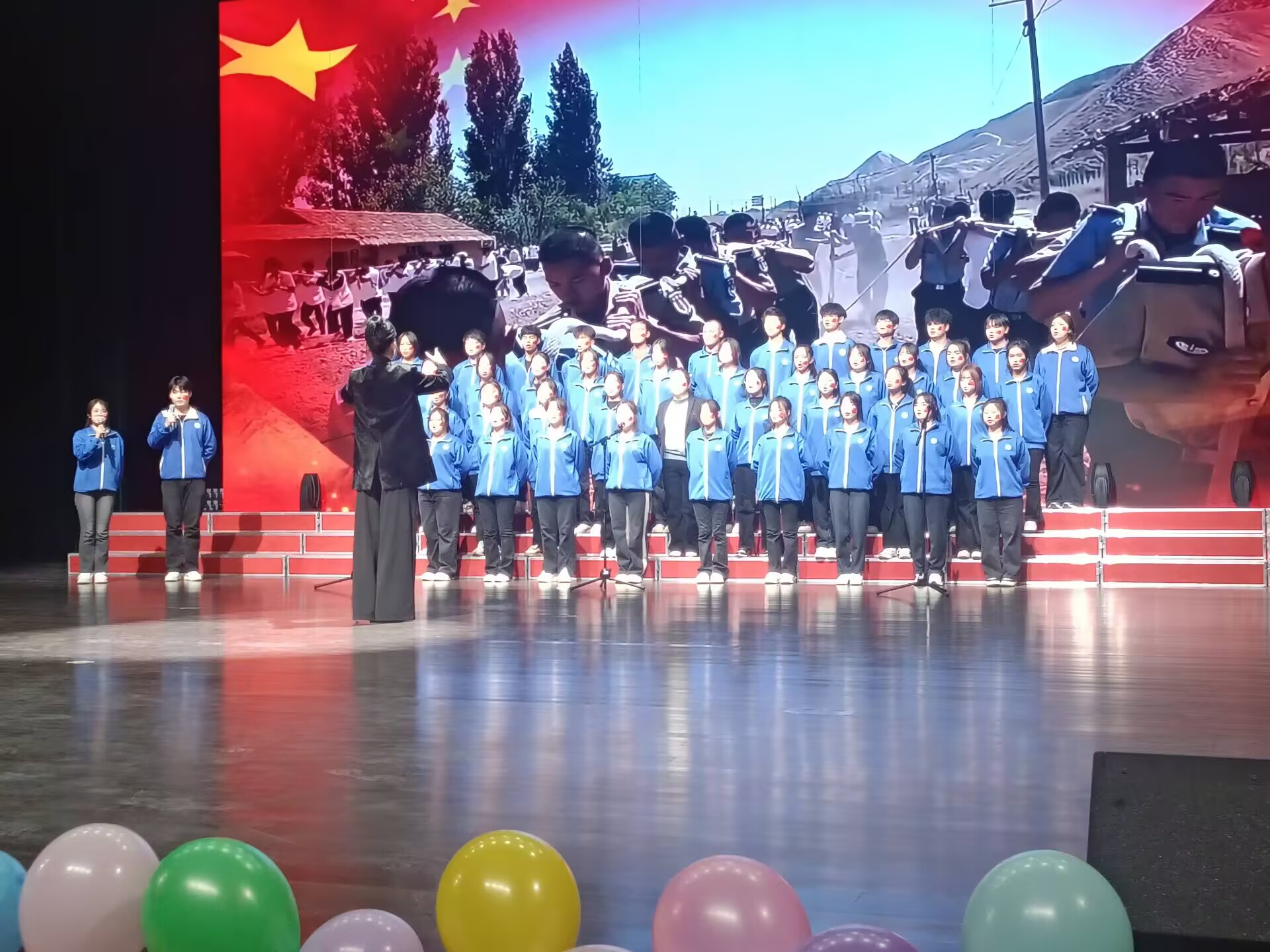 新起点·新跨越——数字商贸学院开展歌咏比赛暨先进表彰大会