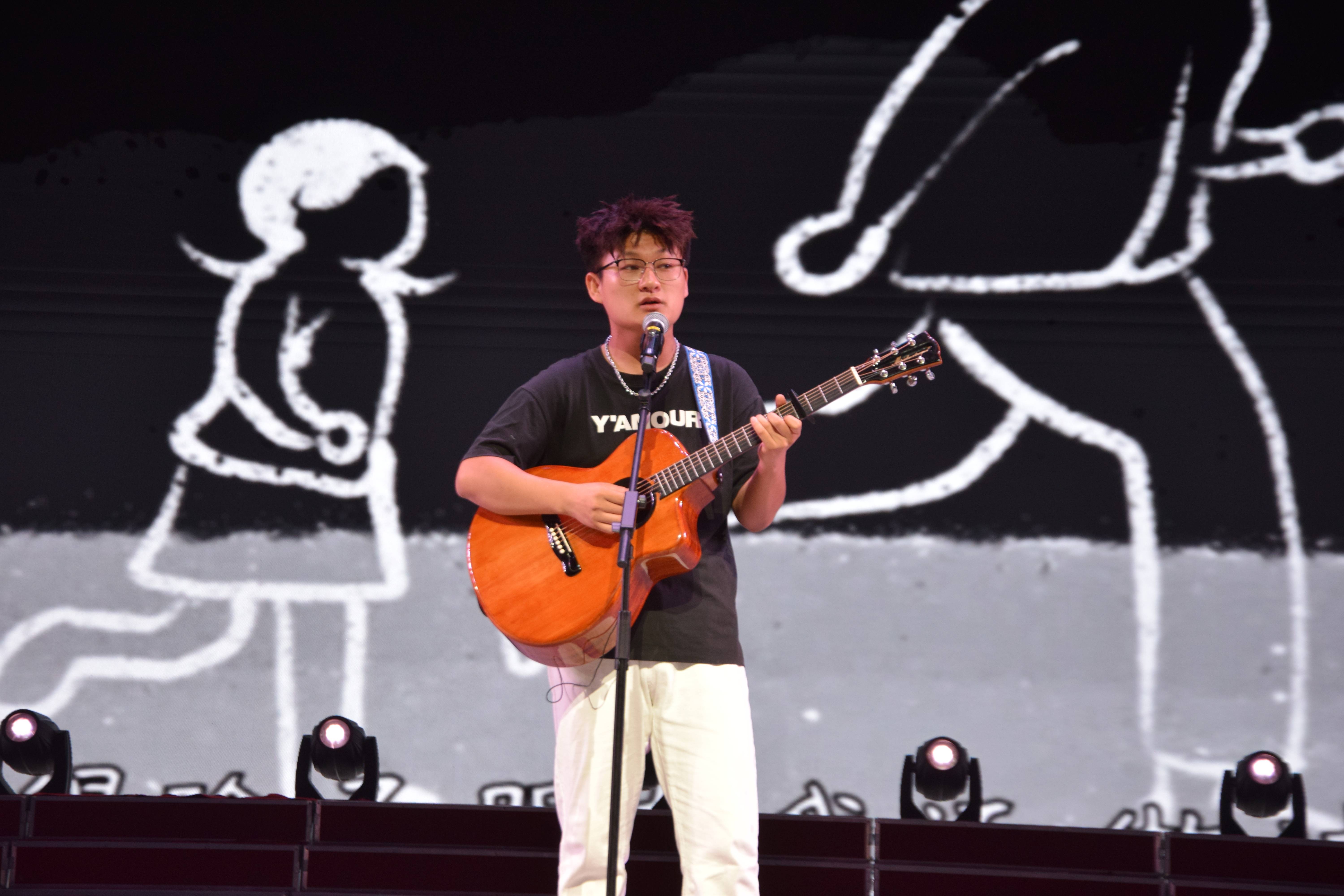 声动中华 音聚同心——机械电气工程学院首届十佳歌手比赛圆满落幕