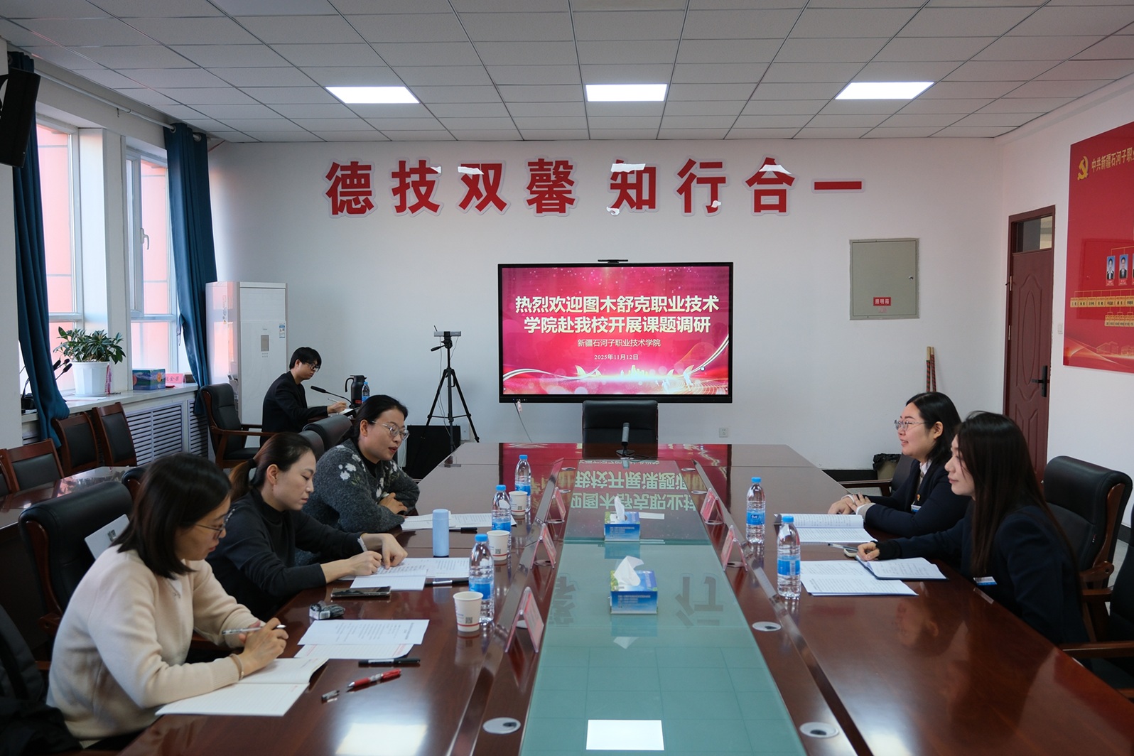 图木舒克职业技术学院马克思主义学院一行到我校开展专题调研