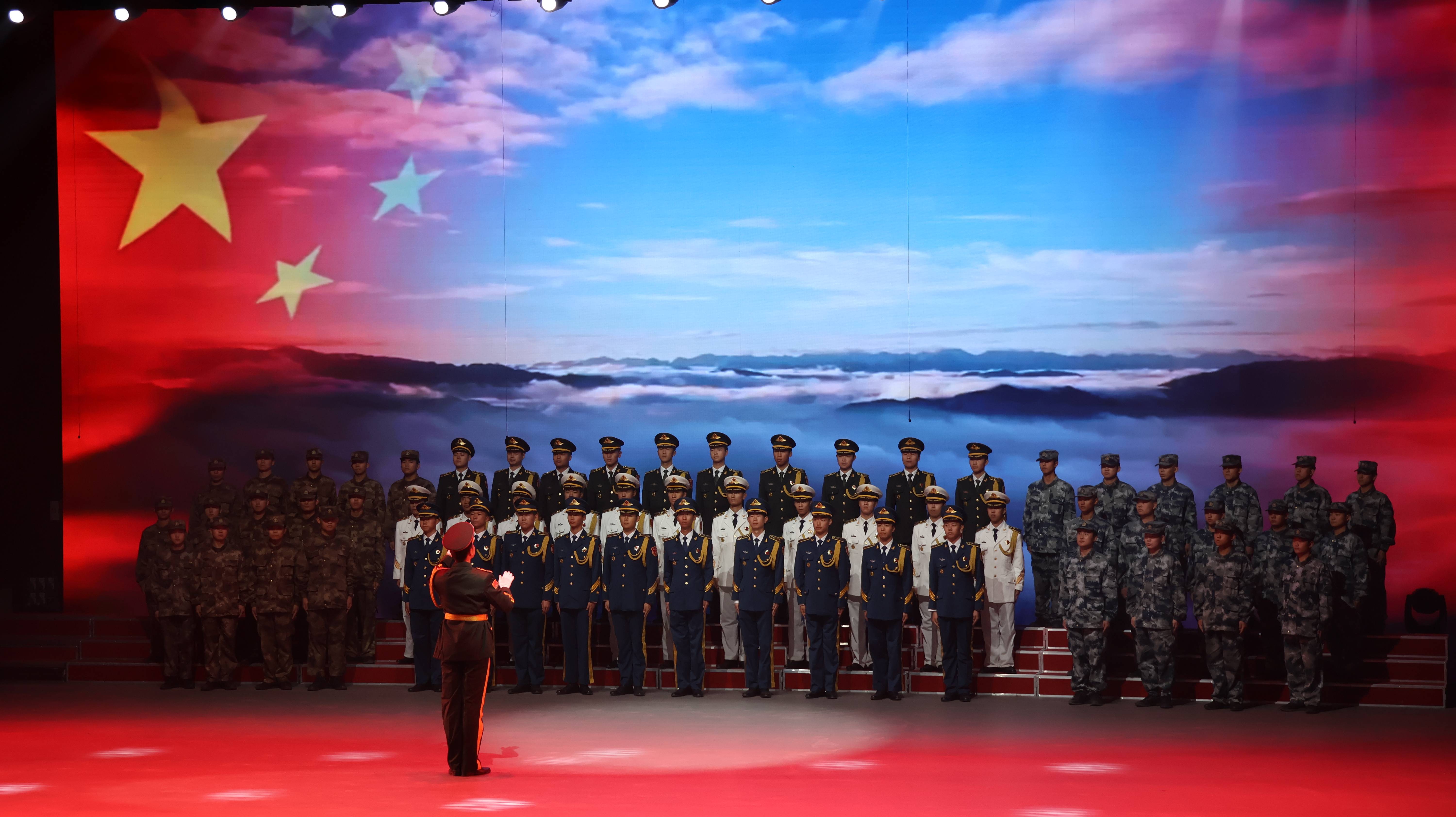 “艺”润初心 “技”铸匠心 筑牢根基——beat365唯一官方网站以迎新晚会绘就“大思政”育人新图景