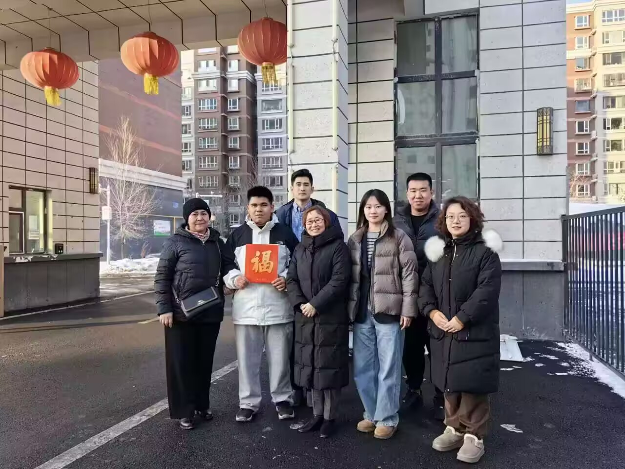 公共基础学院寒假家访工作：架起家校共育“连心桥”